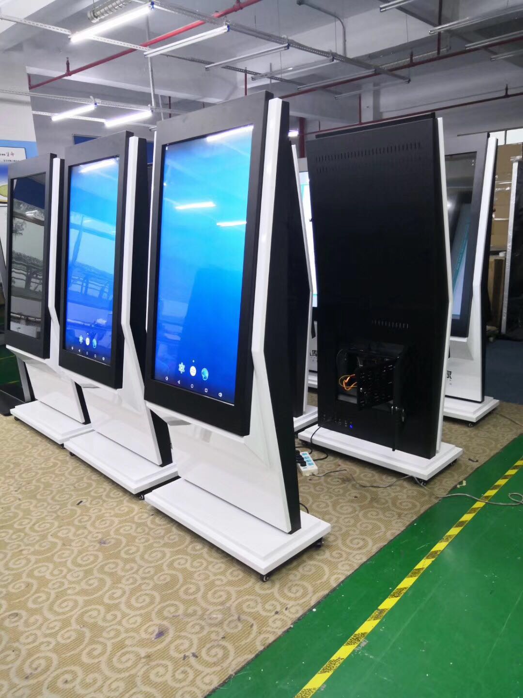 廣西觸控產業新名片 本地訂制觸摸一體機，高端制造的靈魂之作